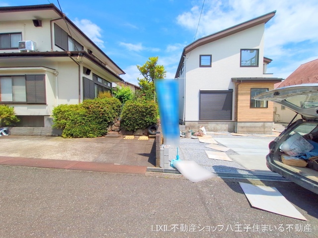東京都日野市百草の新築戸建て外構写真 2025年6月25日撮影