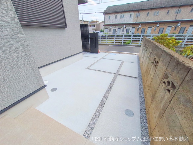 東京都日野市南平5丁目の新築戸建て完成写真 2025年8月21日撮影