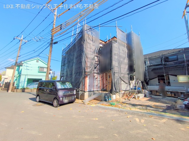 東京都日野市三沢５丁目の新築戸建てシート写真 2025年9月15日撮影