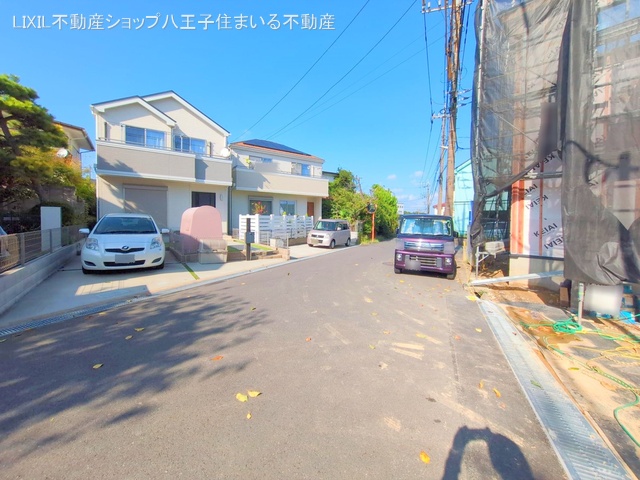 東京都日野市三沢５丁目の新築戸建てシート写真 2025年9月15日撮影