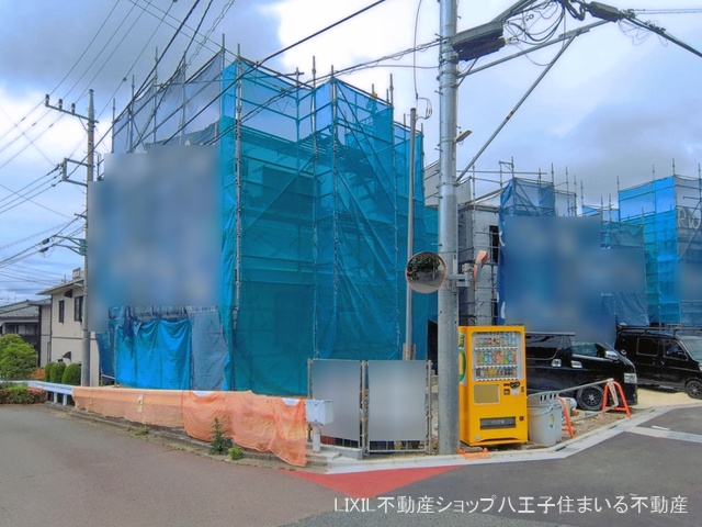 東京都日野市南平9丁目の新築戸建てシート写真 2026年5月27日撮影