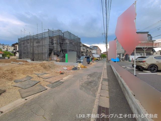東京都日野市南平２丁目の新築戸建てシート写真 2026年5月13日撮影