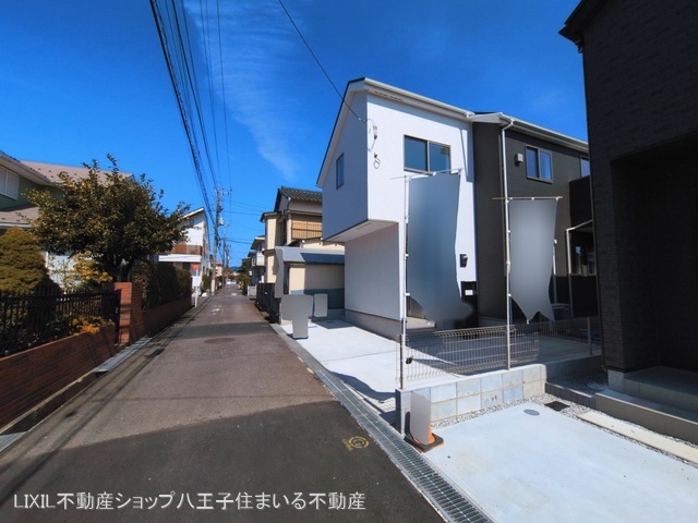 東京都日野市大坂上3丁目の新築戸建て完成写真 2026年3月8日撮影