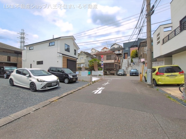 東京都日野市旭が丘1丁目の新築戸建て完成写真 2026年5月25日撮影
