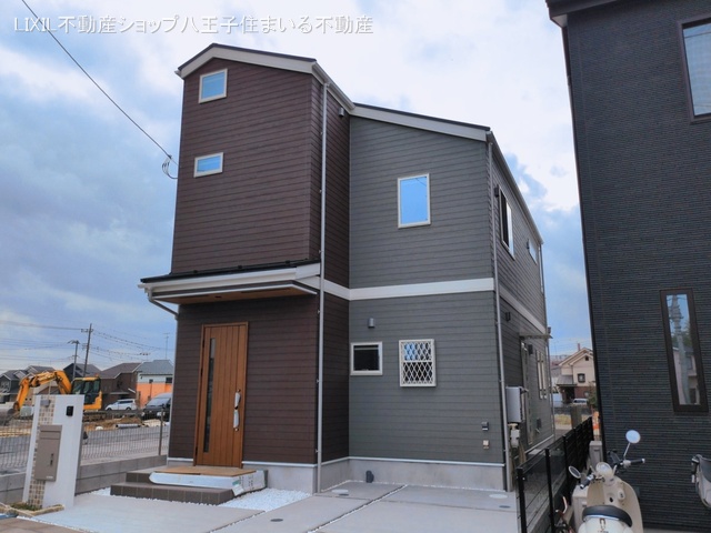 東京都日野市新井１丁目の新築戸建て完成写真 2026年3月17日撮影