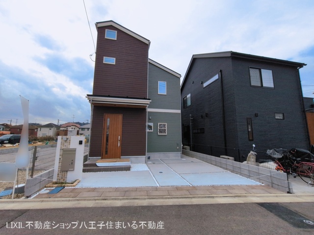 東京都日野市新井１丁目の新築戸建て完成写真 2026年3月17日撮影