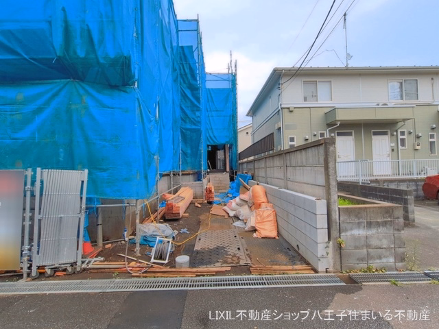 東京都日野市多摩平３丁目の新築戸建てシート写真 2026年7月12日撮影