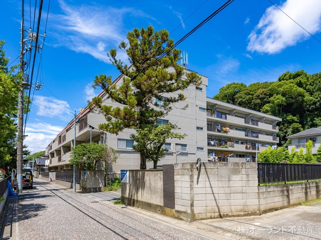 千葉県市川市真間4丁目のマンション『真間パレスマンション』外観写真 2022年7月26日撮影