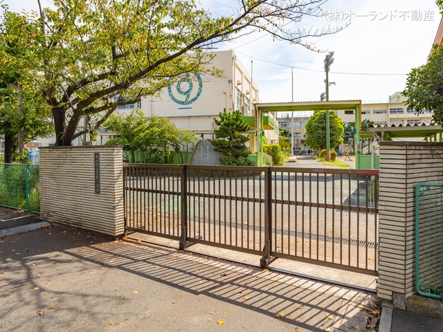 市川市立菅野小学校　距離1020m