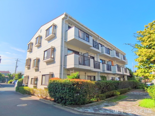 千葉県船橋市八木が谷１丁目のマンション『ライフタウン船橋タウンハウス』外観写真 2025年8月4日撮影