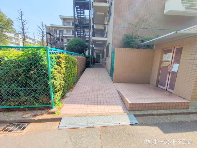 千葉県松戸市常盤平２丁目のマンション『サンハイツ常盤平B棟』外観写真 2025年3月26日撮影