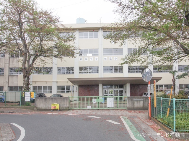 松戸市立松飛台小学校　距離960m
