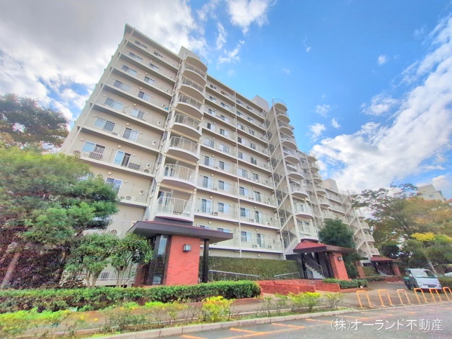 千葉県松戸市新松戸４丁目のマンション『サンライトパストラル六番街A棟』外観写真 2025年10月26日撮影