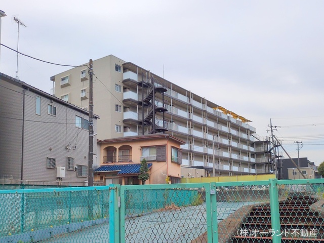 千葉県船橋市前原西4丁目のマンション『パレ・ドール津田沼』外観写真 2025年10月28日撮影