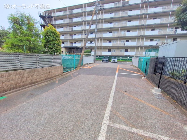 千葉県船橋市前原西4丁目のマンション『パレ・ドール津田沼』外観写真 2025年10月28日撮影