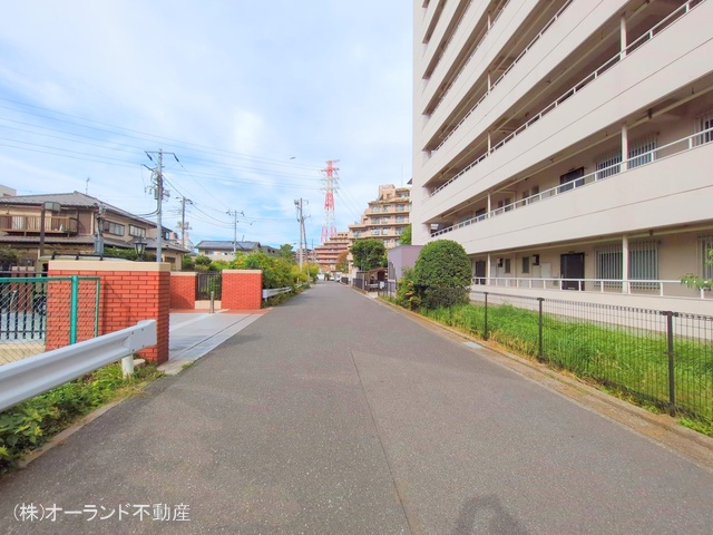 千葉県船橋市海神町南１丁目のマンション『西船橋ハイツ』外観写真 2025年10月28日撮影