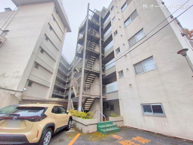 千葉県松戸市常盤平3丁目のマンション『ときわ平サニーハイツ』外観写真 2025年11月12日撮影