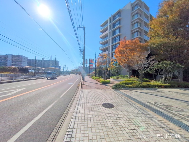 千葉県船橋市行田１丁目のマンション『プレミスト船橋塚田』外観写真 2025年11月19日撮影