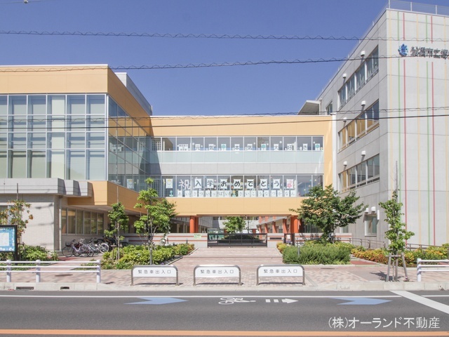 船橋市立塚田南小学校　距離240m