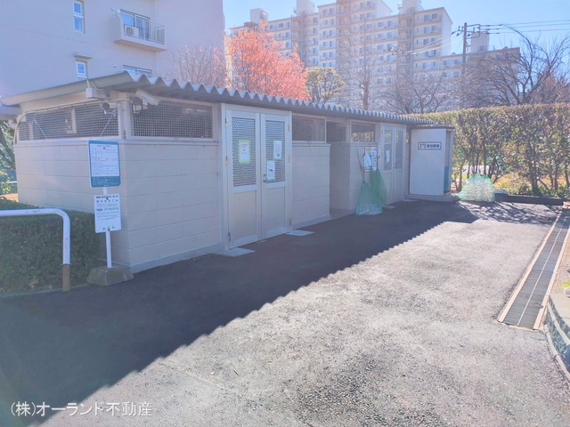 千葉県松戸市新松戸７丁目のマンション『新松戸西パークハウスB棟』外観写真 2025年12月14日撮影