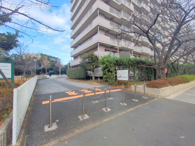 千葉県市川市福栄3丁目のマンション『ライオンズマンション南市川』外観写真 2025年12月22日撮影