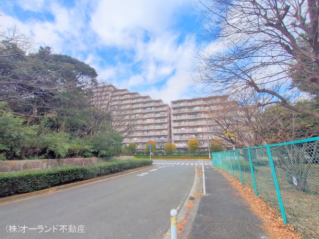 千葉県市川市福栄3丁目のマンション『ライオンズマンション南市川』外観写真 2025年12月22日撮影