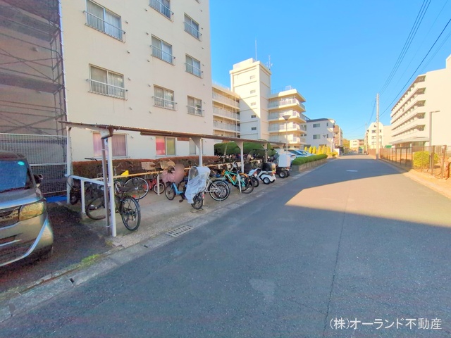 千葉県市川市南行徳３丁目のマンション『興人浦安マンション』外観写真 2024年12月9日撮影