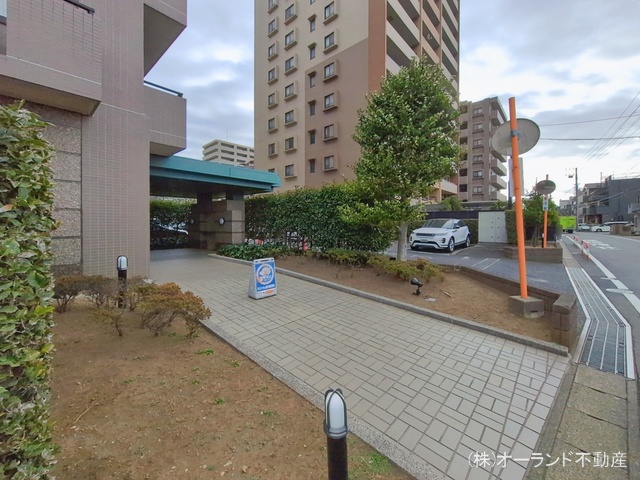 千葉県市川市島尻のマンション『クレストフォルム浦安弐番館』エントランス写真 2026年1月19日撮影
