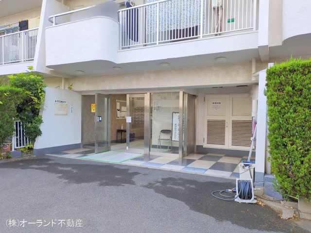 千葉県市川市新井３丁目のマンション『行徳第一アクウェリヤスハイツ』外観写真 2025年11月25日撮影