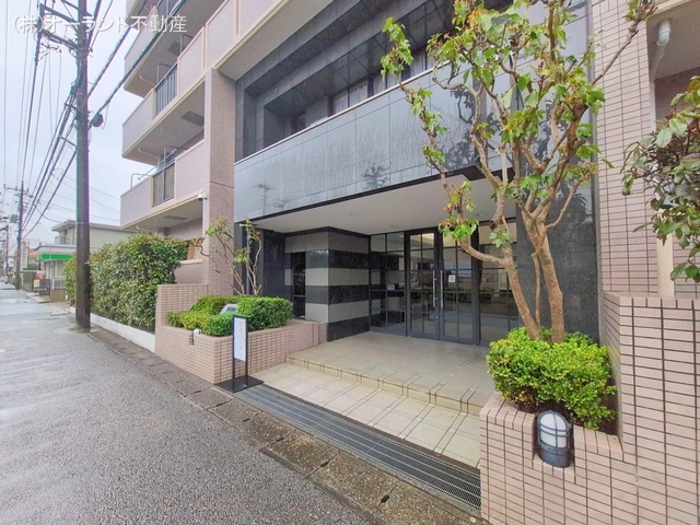 千葉県松戸市六高台9丁目のマンション『メゾンエクレーレ松戸六高台』エントランス写真 2026年2月24日撮影