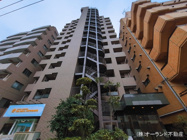 千葉県市川市南八幡4丁目のマンション『ナイスアーバン本八幡』外観写真 2026年3月1日撮影