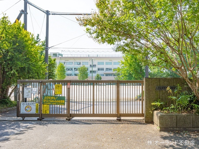 市川市立百合台小学校　距離480m