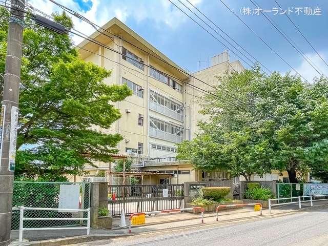 松戸市立梨香台小学校 距離300m