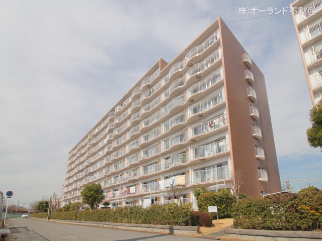 千葉県松戸市新松戸北２丁目のマンション『新松戸ファミールハイツ4号棟』外観写真 2023年2月28日撮影