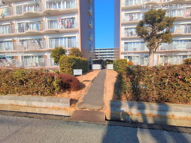 千葉県松戸市新松戸北2丁目のマンション『新松戸ファミールハイツ4号棟』外観写真 2025年1月20日撮影