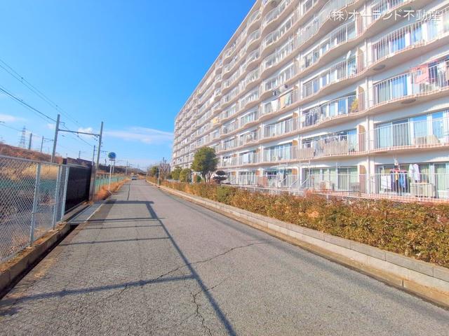 千葉県松戸市新松戸北2丁目のマンション『新松戸ファミールハイツ4号棟』外観写真 2025年1月20日撮影