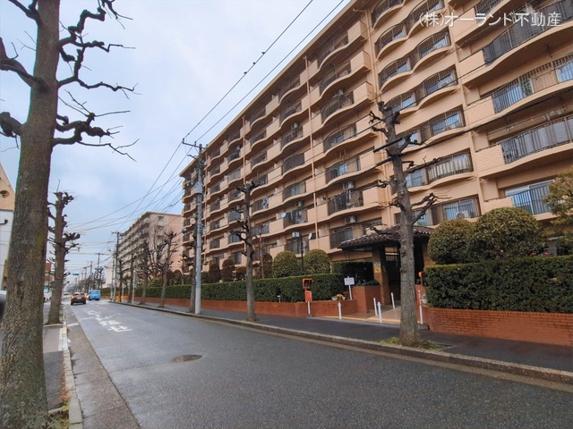 千葉県松戸市新松戸３丁目のマンション『新松戸アゼリアパークハウスB棟』外観写真 2026年3月9日撮影