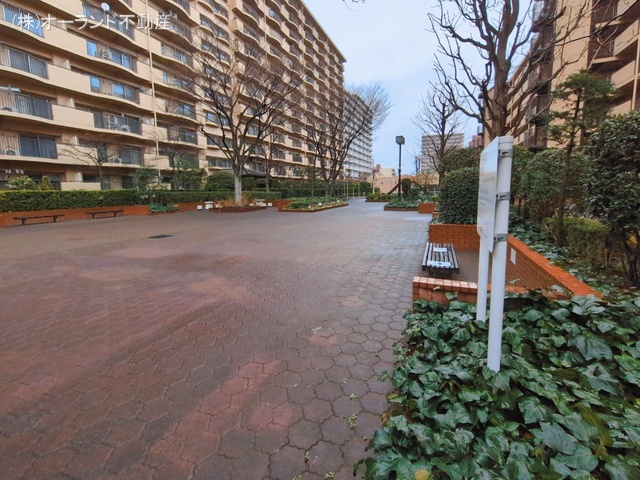 千葉県松戸市新松戸３丁目のマンション『新松戸アゼリアパークハウスB棟』外観写真 2026年3月9日撮影