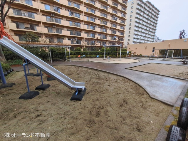 千葉県松戸市新松戸３丁目のマンション『新松戸アゼリアパークハウスB棟』外観写真 2026年3月9日撮影