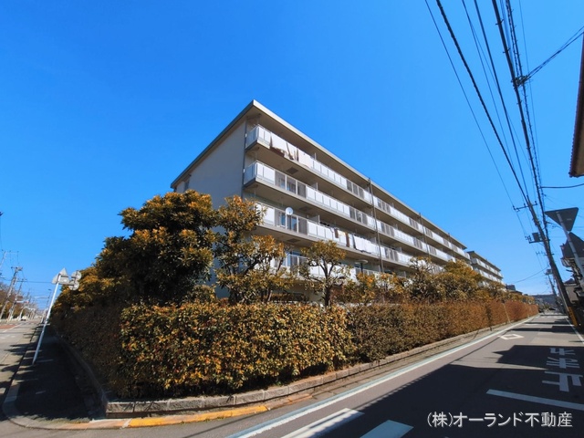 千葉県松戸市新松戸南２丁目のマンション『新松戸ユーカリパークハウスB棟』外観写真 2026年3月10日撮影