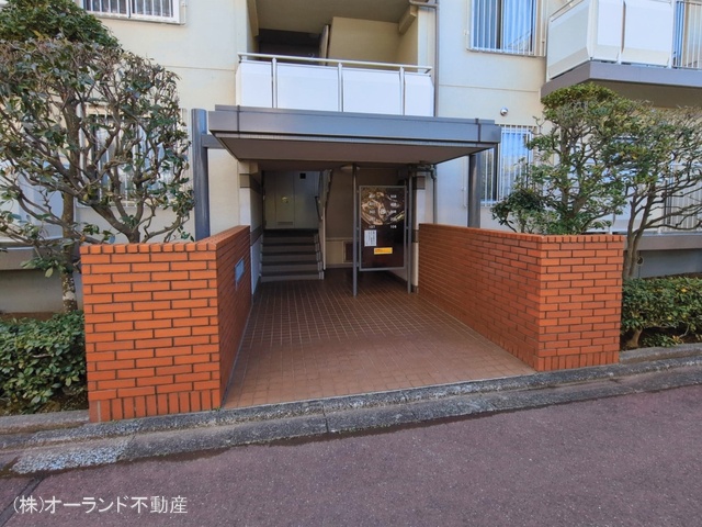 千葉県松戸市新松戸南２丁目のマンション『新松戸ユーカリパークハウスB棟』外観写真 2026年3月10日撮影