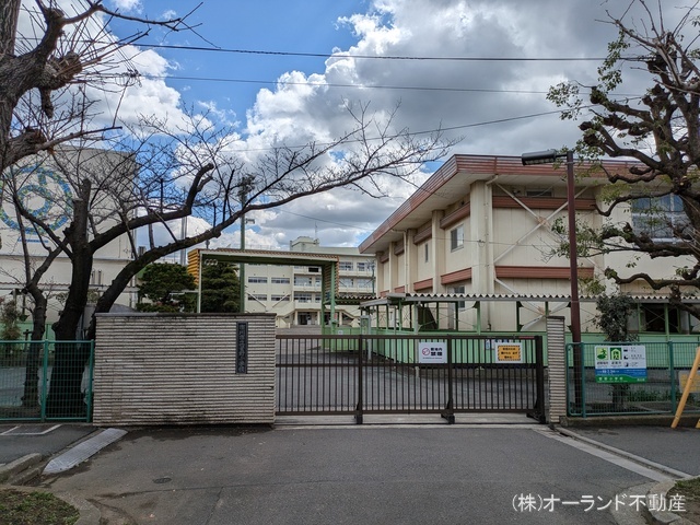 市川市立菅野小学校　距離580m