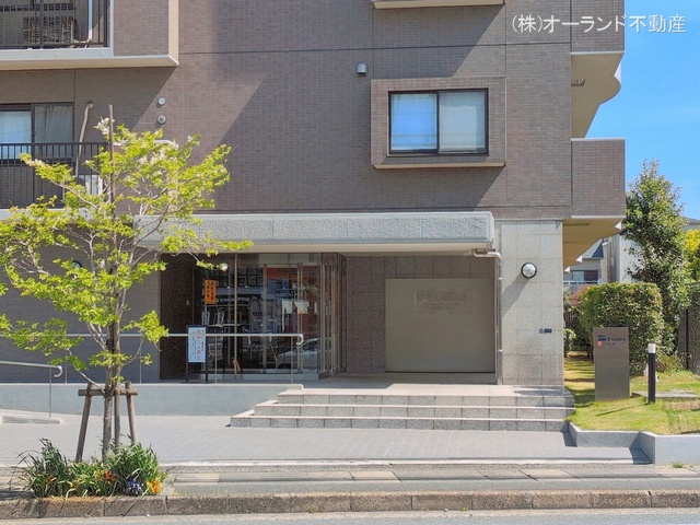 千葉県市川市鬼高３丁目のマンション『ファミール市川ガーデンプラザ・ウエスト』外観写真 2026年4月16日撮影