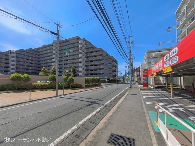 千葉県市川市鬼高３丁目のマンション『ファミール市川ガーデンプラザ・ウエスト』外観写真 2026年4月16日撮影