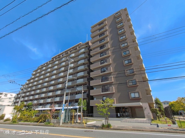 千葉県市川市鬼高３丁目のマンション『ファミール市川ガーデンプラザ・ウエスト』外観写真 2026年4月16日撮影