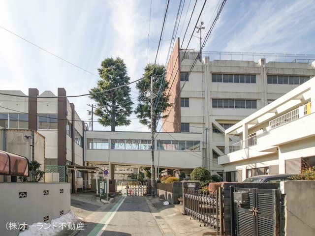 松戸市立小金小学校　距離900m