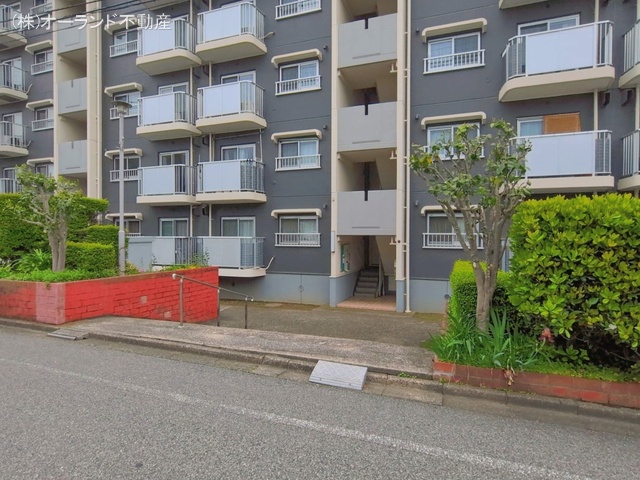 千葉県船橋市三山5丁目のマンション『京成サンコーポ三山3号棟』エントランス写真 2026年4月26日撮影