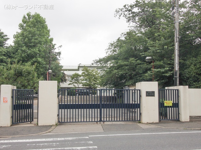 松戸市立第一中学校 距離1920m