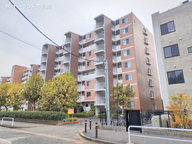 千葉県松戸市新松戸北２丁目のマンション『新松戸ファミールハイツ6号棟』外観写真 2025年10月28日撮影