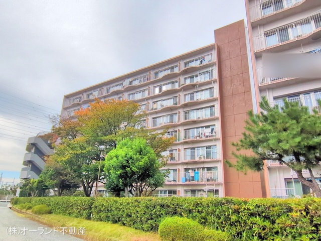 千葉県松戸市新松戸北２丁目のマンション『新松戸ファミールハイツ6号棟』外観写真 2025年10月28日撮影